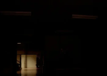 Moradores da 303 Norte denunciam quedas de energia durante a madrugada em Palmas