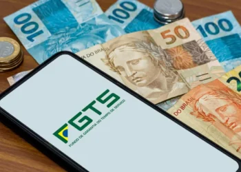 Lucro do FGTS supera inflação e especialistas orientam uso estratégico do crédito