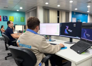 Do “oi, tem vaga?” ao contato com o recrutador: veja como usar o WhatsApp de forma profissional na busca por emprego